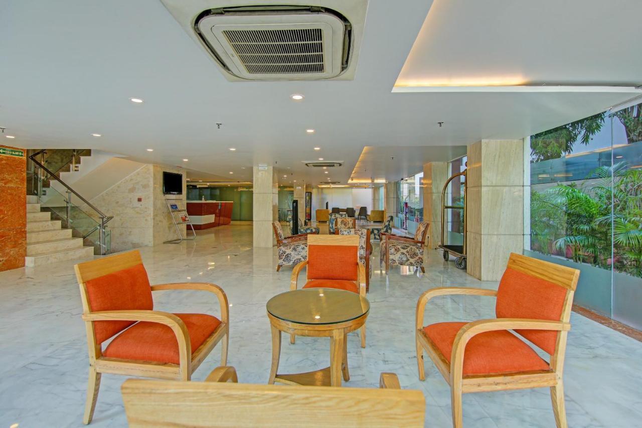 Townhouse Oak Safdarjung Otel Yeni Delhi Dış mekan fotoğraf