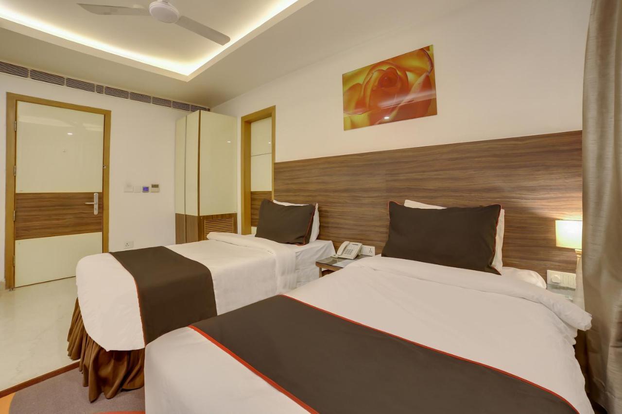 Townhouse Oak Safdarjung Otel Yeni Delhi Dış mekan fotoğraf